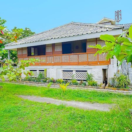 Oyo 775 Star Cove Bed And Breakfast Calaca Esterno foto