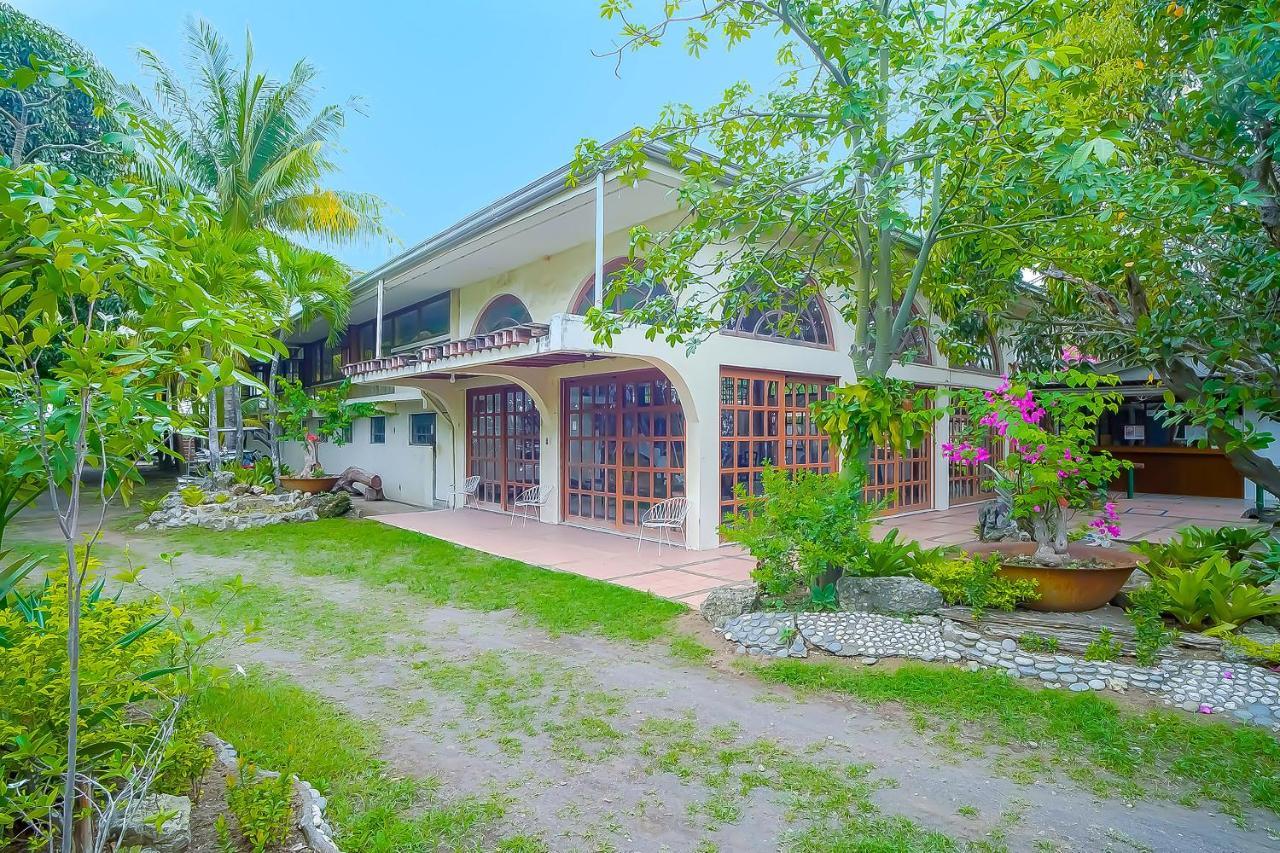 Oyo 775 Star Cove Bed And Breakfast Calaca Esterno foto