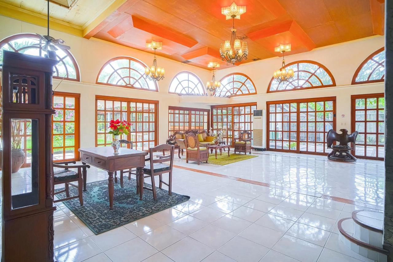 Oyo 775 Star Cove Bed And Breakfast Calaca Esterno foto
