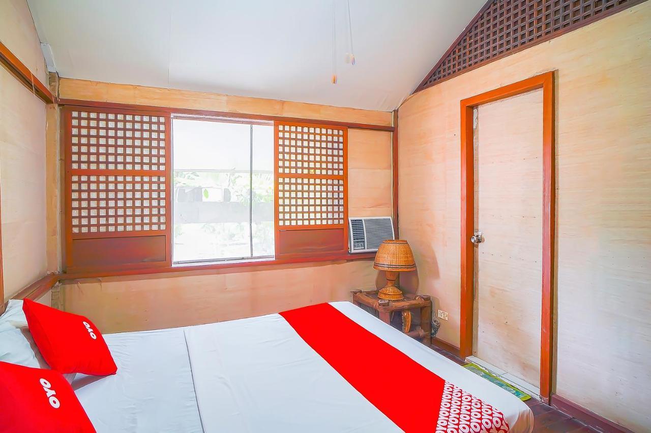 Oyo 775 Star Cove Bed And Breakfast Calaca Esterno foto